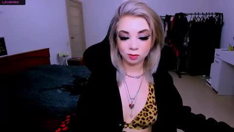 nikigoddesss online show from 2, 4, 2026