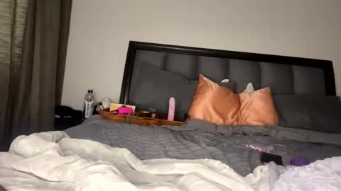 Snapshot of nikitalove104 chatting on 12, 9, 2025 nikitalove104 online show from 12, 9, 2025