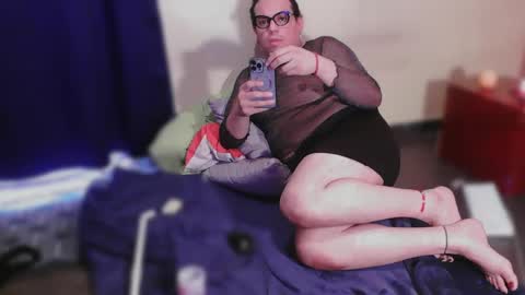 Snapshot of nikkelsofiaclouds chatting on 3, 1, 2025 nikkelsofiaclouds online show from 3, 1, 2025