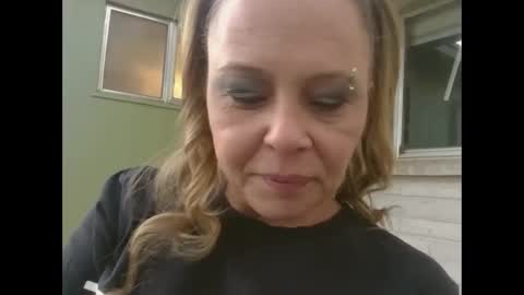 Snapshot of nikkibae6933 chatting on 1, 3, 2026 nikkibae6933 online show from 1, 3, 2026