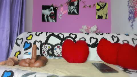Snapshot of nikkifox111 chatting on 9, 4, 2026 NikkiFox online show from 9, 4, 2026