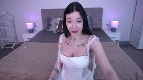 Nikki online show from 4, 6, 2026