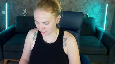 nikkyreyyy online show from 19, 5, 2026