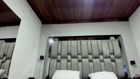     online show from 16, 11, 2025