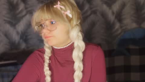 Snapshot of nikoli_naw chatting on 4, 5, 2026 nikoli_naw online show from 4, 5, 2026