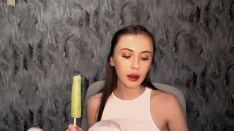 nikonara_ online show from 10, 7, 2026