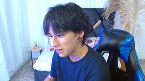 Snapshot of nikoo_18 chatting on 25, 2, 2026 Niko online show from 25, 2, 2026