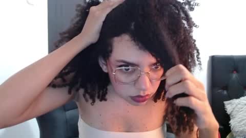 Snapshot of niky_golden chatting on 22, 5, 2026 Nicole GTM-5 1100 pm - 700 am online show from 22, 5, 2026
