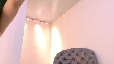  NIKY SMIT  online show from 30, 9, 2025