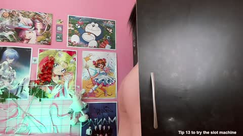 Nikylaine online show from 13, 12, 2024