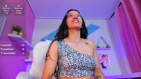 Nina online show from 6, 3, 2025