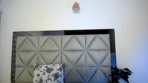  Nina  online show from 14, 1, 2025