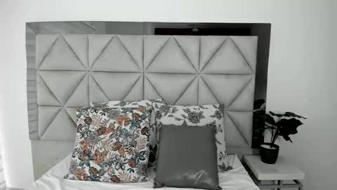  Nina  online show from 12, 2, 2025