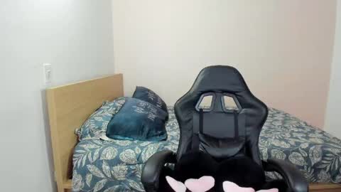  Nina  online show from 12, 5, 2026