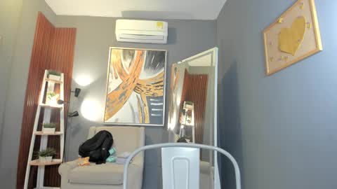 Nina online show from 10, 2, 2026