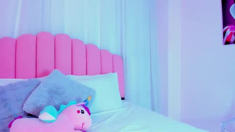 Nina online show from 5, 11, 2025