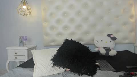 Nina  online show from 26, 6, 2026