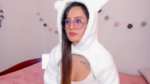 Nina online show from 30, 10, 2025