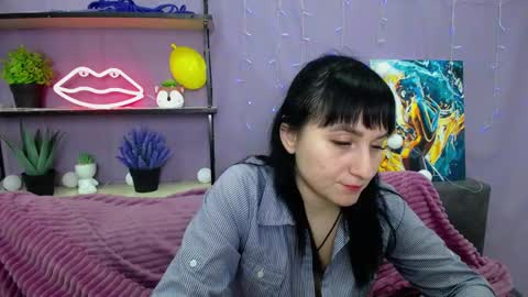 ninaflawlees online show from 22, 1, 2025