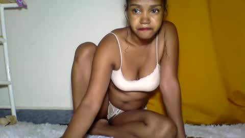 ninah_rise online show from 1, 12, 2025