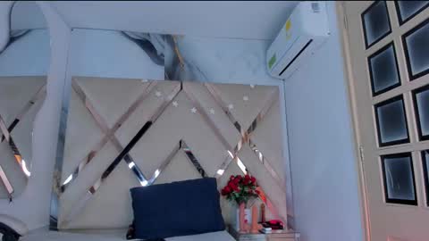 ninahtx online show from 24, 11, 2025