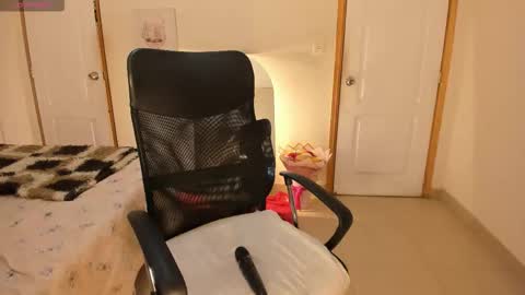 Nina  online show from 19, 3, 2026