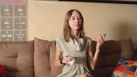 NinaNovalicious online show from 1, 10, 2025