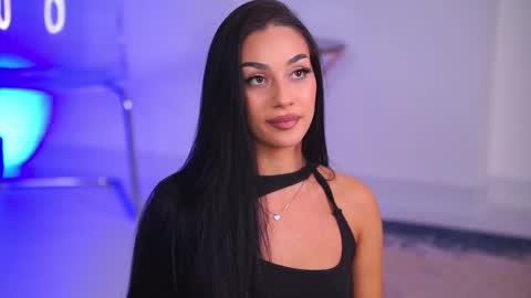 Snapshot of ninasolenne chatting on 15, 12, 2025 Ninna online show from 15, 12, 2025