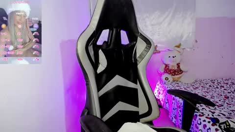 ninatinydoll1 online show from 27, 2, 2025