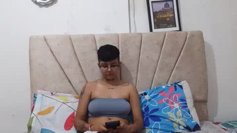Snapshot of nini_smith chatting on 23, 4, 2026 nini_smith online show from 23, 4, 2026