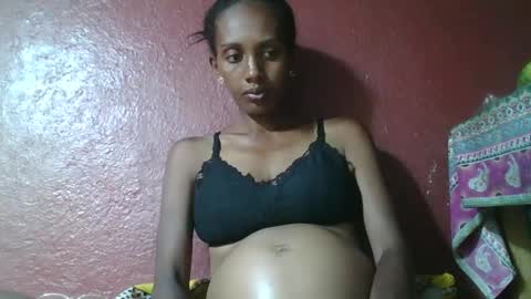 ninie246746 online show from 9, 1, 2025