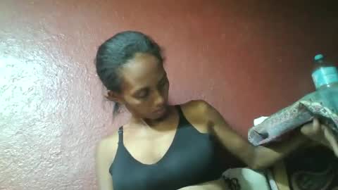 ninie246746 online show from 31, 1, 2025