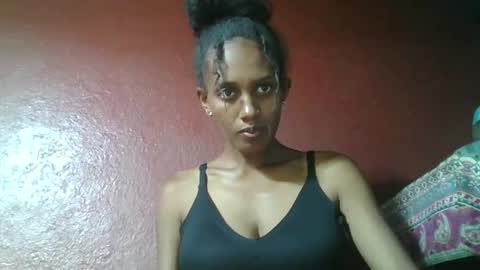 ninie246746 online show from 9, 2, 2025