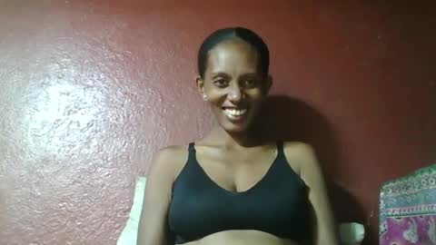 ninie246746 online show from 27, 2, 2025