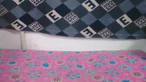 ninie246746 online show from 24, 2, 2026