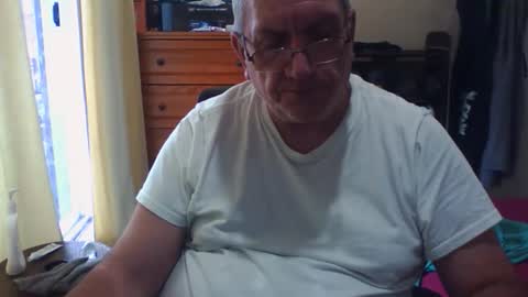 Dennis online show from 20, 10, 2025