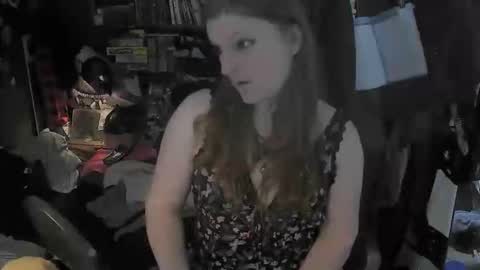 Snapshot of niqueone chatting on 4, 12, 2025 Nique online show from 4, 12, 2025