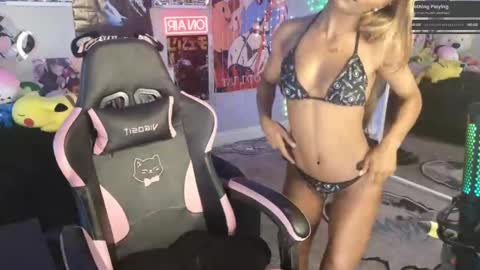 NIVIA WOLFE online show from 4, 3, 2025