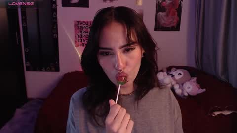 Snapshot of nixxie_ chatting on 21, 10, 2025 Nixxie  online show from 21, 10, 2025
