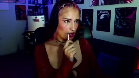 Snapshot of nixxie_ chatting on 14, 5, 2026 Nixxie online show from 14, 5, 2026