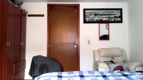 noa_bonucci online show from 5, 3, 2025