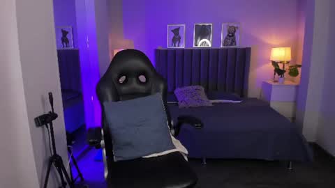 noa_upegui online show from 25, 6, 2026
