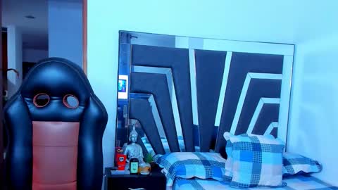 Snapshot of noah_harris01 chatting on 6, 2, 2026 Noah Harris01 online show from 6, 2, 2026