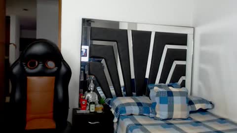 Snapshot of noah_harris01 chatting on 14, 2, 2026 Noah Harris01 online show from 14, 2, 2026