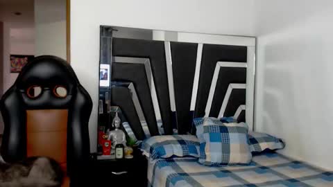 Snapshot of noah_harris01 chatting on 24, 2, 2026 Noah Harris01 online show from 24, 2, 2026