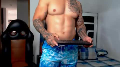 Snapshot of noah_harris01 chatting on 1, 3, 2026 Noah Harris01 online show from 1, 3, 2026