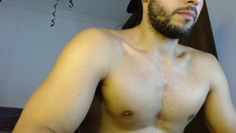 Snapshot of noah_jhonsonn chatting on 6, 7, 2026 Noah online show from 6, 7, 2026