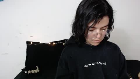 noah hehim    online show from 17, 1, 2025