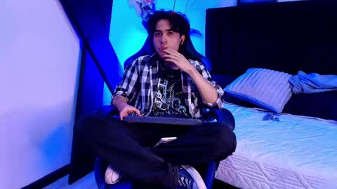 Snapshot of noah_starks chatting on 3, 5, 2026 noah_starks online show from 3, 5, 2026