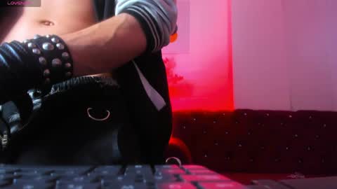 Snapshot of noah_starks chatting on 15, 5, 2026 noah_starks online show from 15, 5, 2026